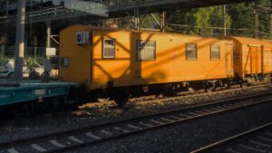 Gara din Romania în care niciun tren nu a ajuns vreodată. Cum e posibil acest paradox