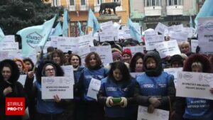 Protest la Târgu Mureș după scandalul centrelor de copii: Angajații Protecției Copilului cer soluții pentru lipsa de personal