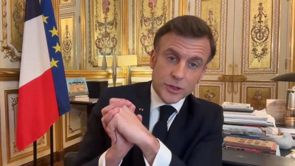 Emmanuel Macron salută dorinţa lui Zelenski de a relua dialogul cu Trump