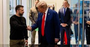 Efectele acordului lui Trump pentru resursele Ucrainei. „Dă bine în fața camerelor, dar nu are consecințe asupra războiului”