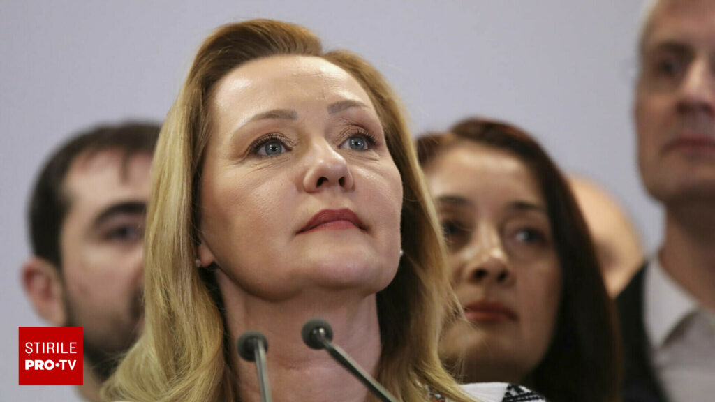 Elena Lasconi îi cere ministrului Predoiu să oprească „listele rușinii” de pe net. „E o apucătură fascistă”