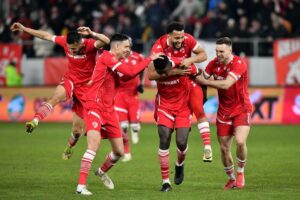 Dinamo -0 » „Câinii” joacă dezinvolt și obțin prima victorie după calificarea în play-off » Clasamentul ACUM