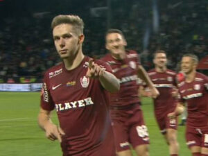 ”Ocolit” de Mircea Lucescu, Louis Munteanu nu s-a abținut și l-a ”certat” pe selecționer: ”Ce mai poate să facă?”