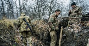 Cum riscă Kiev să piardă războiul din cauza instruirii defectuoase. „Ajung pe front fără să știe să tragă cu arma“