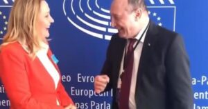 Elena Lasconi sare în apărarea lui Băsescu după disputa cu Ciolacu. „Limbajul lui nu e doar o rușine, ci o insultă”