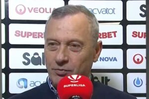 Mircea Rednic, resemnat: „De aia mor, Șumudică a adus 16 jucători!”