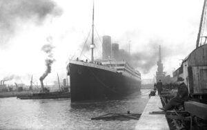 „Titanic n-a avut destule luntri”. Cum a fost relatată tragedia de acum 113 ani de ziarele românești