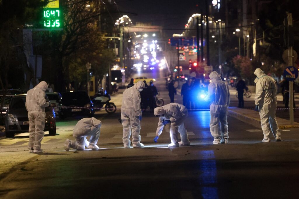 O bombă a explodat în fața sediului Hellenic Train, compania implicată în cel mai mare dezastru feroviar din istoria Greciei