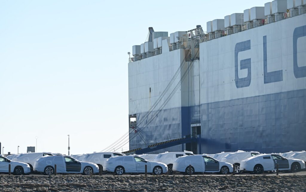 Unde a decis să își țină mașinile noi, deja livrate, una dintre cele mai mari companii auto din Germania, vizată din plin de taxele vamale ale lui Trump