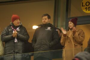 TIRADĂ fără precedent la adresa acționarul Rapidului: „Colaborator al Securității! Vine ăsta, cu pantalonii ăia lăsați și ne amenință. Tata îl alerga pe șine”