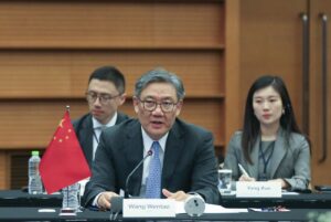 China sugerează că s-a înțeles cu Japonia și Coreea de Sud să răspundă împreună taxelor vamale decise de Trump. Reacție imediată de la Tokyo