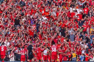 Liverpool este noua campioană a Angliei! „Cormoranii” i-au zdrobit pe cei de la Tottenham » Scene fabuloase pe Anfield