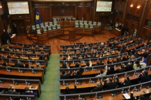 Parlamentul din Kosovo nu și-a ales președintele nici din a zecea încercare. Blocaj politic la Pristina