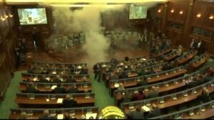 Parlamentarii din Kosovo nu au reușit nici până acum să-și aleagă președintele. Cât au amânat