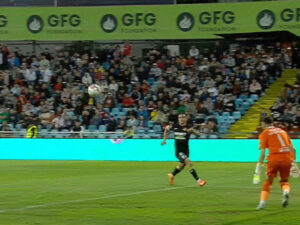 Oțelul -out, dar fără iz de Europa. ECHIPELE