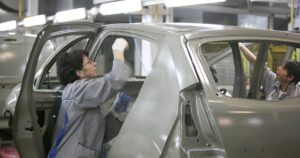 Se mai produce ceva în România după 1990? Adevărul care nu le place unora, scos la iveală de un economist