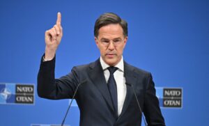 Secretarul general al NATO a transmis statelor membre noua țintă a cheltuielilor de natură militară