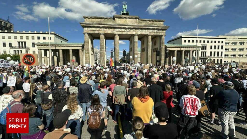 Mii de persoane din Germania au ieşit în stradă pentru a cere interzicerea AfD. „Nu este un partid normal”