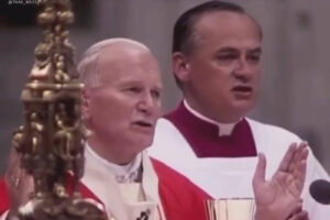 Încercarea de asasinare a Papei Ioan Paul al II-lea. Cum a reacționat Suveranul Pontif față de atacator