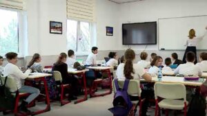 Evaluare Națională 2025, pentru clasa a II-a. Elevii susțin joi proba la Matematică şi explorarea mediului