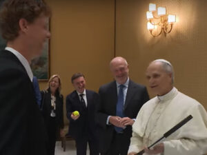 A fost primit la Vatican și i-a făcut propunerea Papei Leon al XIV-lea! Suveranul pontif nu a stat pe gânduri: ”Mai bine nu”