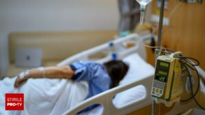 O femeie însărcinată în moarte cerebrală este obligată să nască pentru că avortul a fost interzis. Ce spun medicii