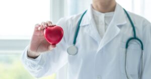 Cinci obiceiuri simple care îți pot salva viața. Sfaturile unui medic cardiolog