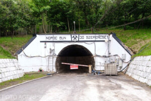 „Noroc bun” Salina Praid. Mesajul ironic de la intrare, scris MARE pentru cine avea ochi să-l vadă