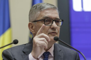 Șeful Consiliului Fiscal: „Oameni care cred că dacă tai cheltuielile eviți recesiunea – nu este adevărat!” / „De dorit să intre și PSD la guvernare”