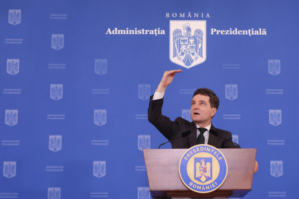 Încrederea românilor în Nicușor Dan, la început de mandat, comparativ cu Băsescu și Iohannis