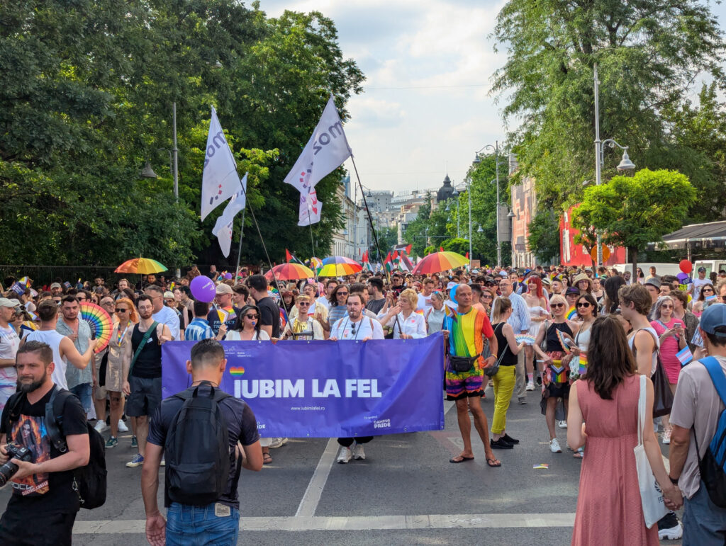 Prezență „surpriză” la marșul Bucharest PRIDE 2025 / galerie foto