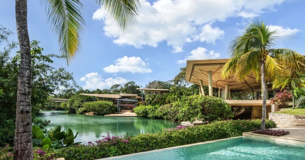 Vacanță transformată în coșmar: româncă refuzată în Mexic din cauza suspiciunilor de imigrare