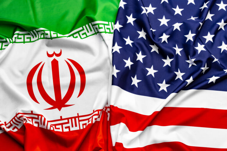 Decizie urgentă a SUA: Își va retrage personalul diplomatic din Irak, pe fondul tensiunilor legate de programul nuclear iranian