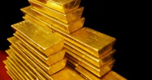 Prețul aurului scade după ce a atins maximul ultimelor două luni, pe fondul conflictului dintre Israel și Iran