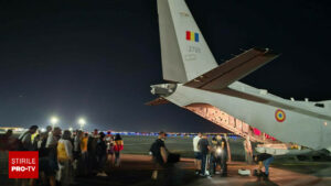 Peste 120 de români din zona de conflict din Orientul Mijlociu au fost repatriați în România