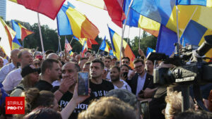 Protest AUR în București. DGJMB: Manifestanții au forţat dispozitivul de jandarmi în Piaţa Victoriei. Nu au respectat traseul