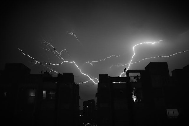 Ce se întâmplă cu vremea? Roxana Bojariu, climatolog ANM, informațiile zilei la DCNews. Se anunță fenomene extreme
