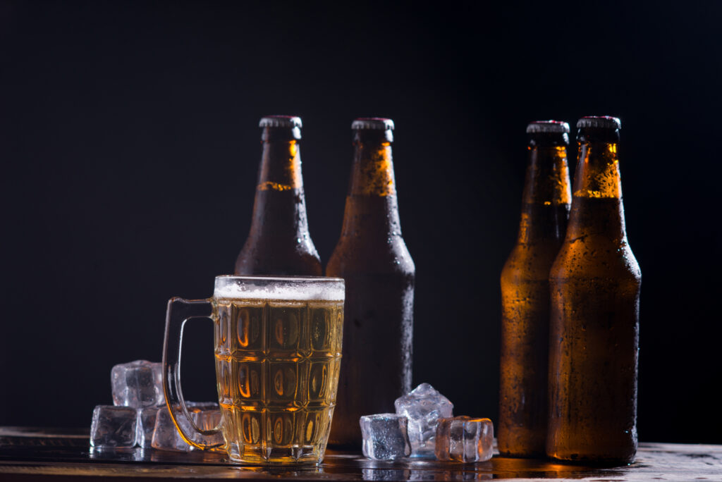 Ce se întâmplă cu dinții tăi dacă bei alcool