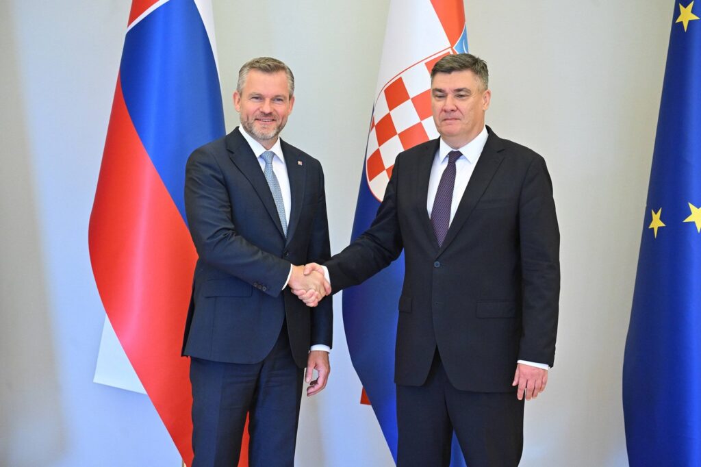 Doi președinți din estul Europei cer liderilor occidentali să reia dialogul cu Rusia. „Oameni spectaculos de incompetenți”
