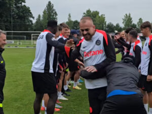 Denis Alibec a intrat în vestiarul FCSB-ului și nu s-a ferit: ”Mai ușor!”