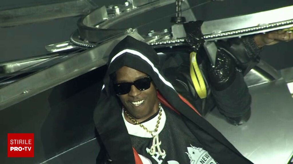 A$AP Rocky a electrizat Costineștiul. Rapperul a fost cel mai așteptat nume de la festivalul ”Beach, Please!” de anul acesta