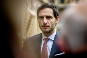 UE vrea acțiuni climatice mai ambițioase din partea Chinei și o „încurajează” să renunțe la cărbune