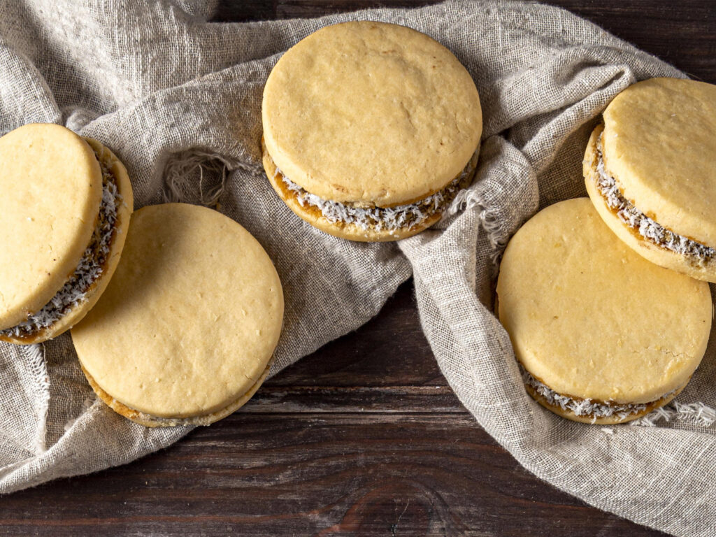 Fursecuri argentiniene preparate cu suflet. Cum să faci alfajores acasă