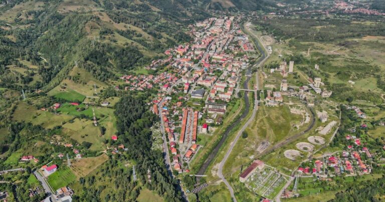 Cum se vor acorda autorizațiile de construcție propuse în noul pachet de austeritate. Ce rol vor avea dronele