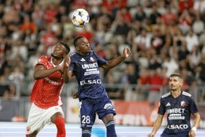 Dinamo -0 » Iertați de Kopic, pedepsiți de gravitație: „Dacă ar fi venit la FCSB, făcea un duș la pauză”