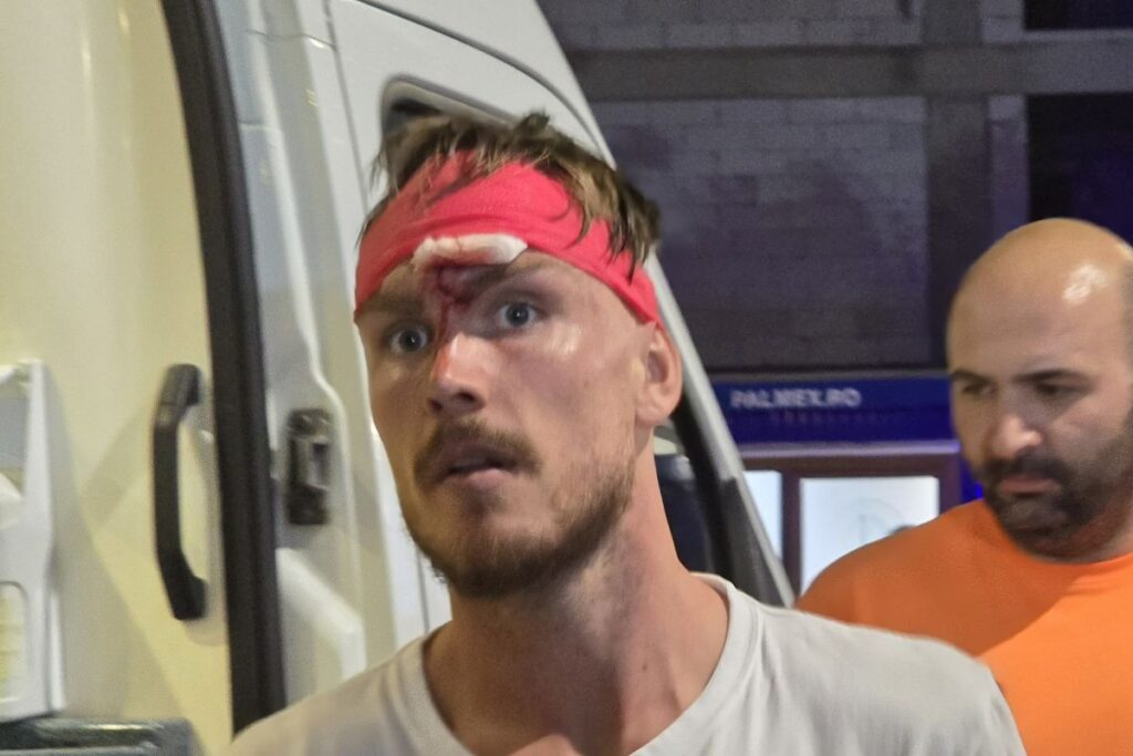 Ambulanța la stadion pentru doi jucători, după Oțelul Galați