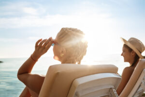 Alimente care îți protejează pielea de soare și te ajută să obții un bronz sănătos