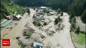 Furtuni devastatoare în Moldova. Un dig abia construit nu a rezistat furiei apelor „Ei au făcut digu’ cum le-a convenit”