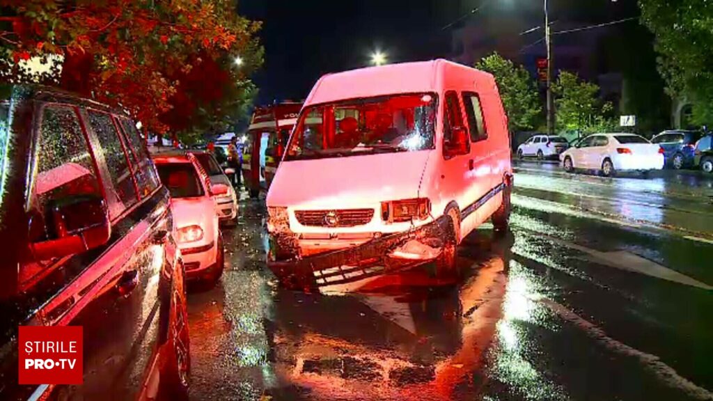 Accident în Capitală. Un bărbat a fost rănit când ieșea pe poarta spitalului. „A ricoșat în mașina mea aici”