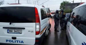 Trei oameni de afaceri reţinuţi şi alţi trei sub control judiciar într-un dosar privind rambursări ilegale de TVA. Prejudiciu de peste 9 milioane de euro